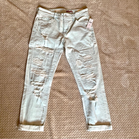 Pilcro Mid-Rise Slim Boyfriend Jeans - Picture 3 of 13